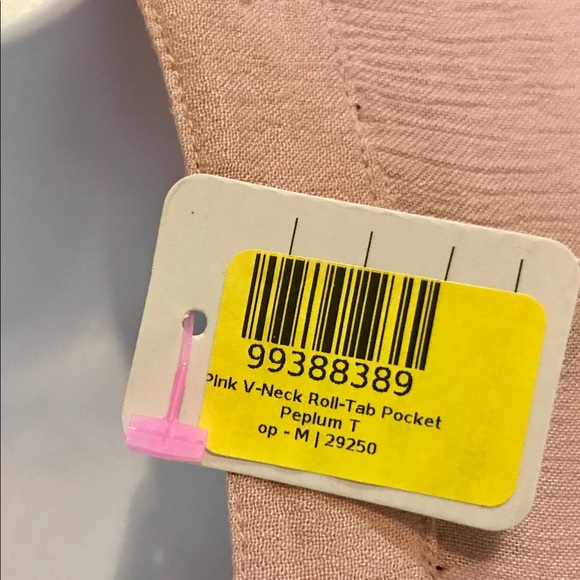 NWT Pink Ruffle 3/4 Sleeve Top- Medium - Picture 9 of 11